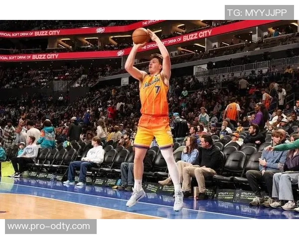 克尼佩尔反思三分投篮过于执着期待重拾突破节奏与自信